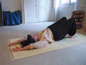 posture dvi-pada pitham